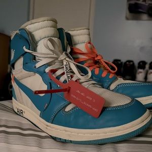 Off White Jordan 1 UNC, worn out a little bit, still in good condition